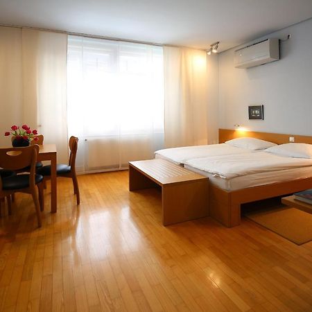 Apartments Villa Boltez 크란 외부 사진