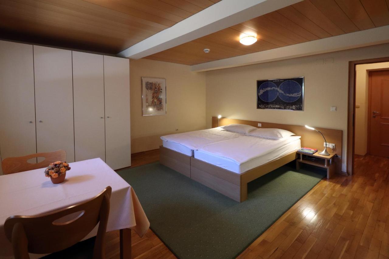Apartments Villa Boltez 크란 외부 사진